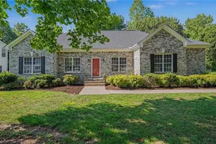2115 Forest Edge Dr, Greensboro, NC 27406 - Photo 2