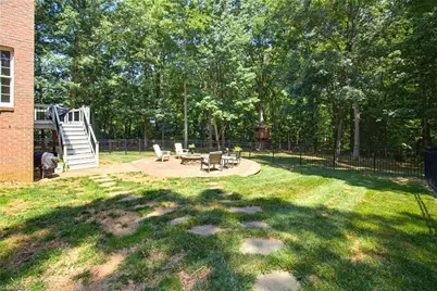 7132 Pleasant Oaks Road, Greensboro, NC 27410 - Photo 32