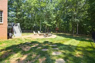 7132 Pleasant Oaks Rd, Greensboro, NC 27410 - Photo 32
