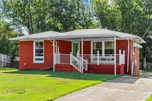 8 Armhurst Ct, Greensboro, NC 27405 - Photo 2