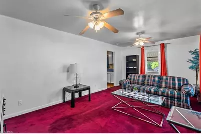 8 Armhurst Court, Greensboro, NC 27405 - Photo 4