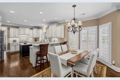 19 Blakeney Place, Greensboro, NC 27408 - Photo 14