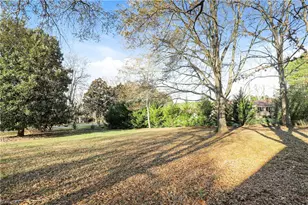 1089 Valley Dr, Graham, NC 27253 - Photo 28