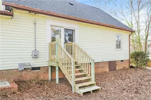 1089 Valley Dr, Graham, NC 27253 - Photo 24