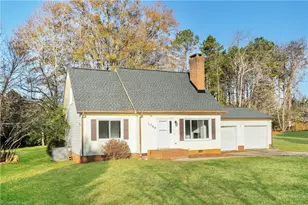 1089 Valley Dr, Graham, NC 27253 - Photo 2