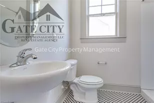 111 E Hendrix St, Greensboro, NC 27401 - Photo 8