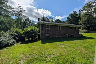 95 Glade Creek Rd, Sparta, NC 28675 - Photo 12