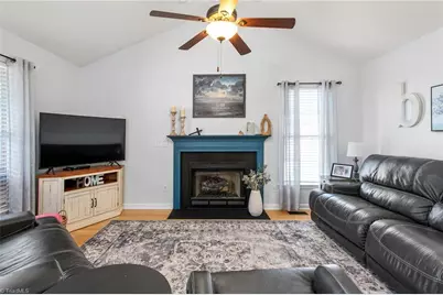 103 Somerset Court, Mebane, NC 27302 - Photo 6
