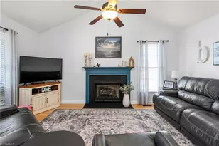 103 Somerset Ct, Mebane, NC 27302 - Photo 6