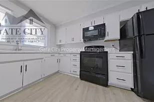1105 Adams St, High Point, NC 27262 - Photo 2