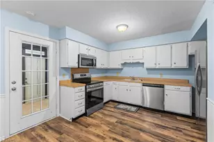 4000 S Bend Dr, Winston-Salem, NC 27107 - Photo 6