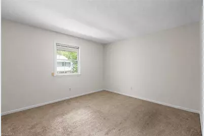 4000 S Bend Drive #109, Winston-Salem, NC 27107 - Photo 12