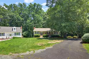 370 Tamworth Dr, Clemmons, NC 27012 - Photo 2