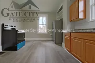 1006 Holton Pl, High Point, NC 27262 - Photo 2