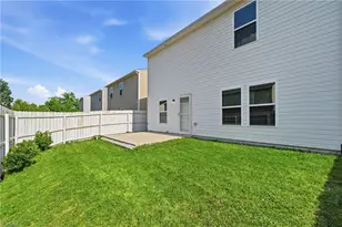 3906 Bellingham Ct, Greensboro, NC 27406 - Photo 42