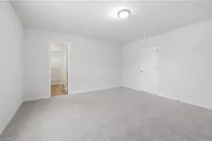 3906 Bellingham Ct, Greensboro, NC 27406 - Photo 32
