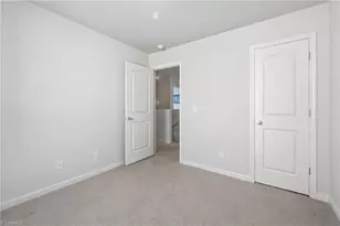 3906 Bellingham Ct, Greensboro, NC 27406 - Photo 28