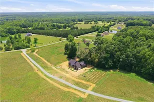 1520 Pack Ln, Mebane, NC 27302 - Photo 8