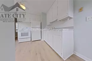 1218 Guyer St, High Point, NC 27262 - Photo 2