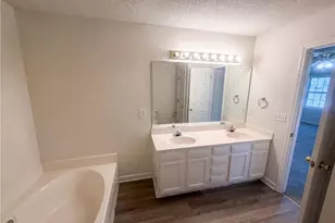 109 Briarcreek Dr, Midway, NC 27107 - Photo 6