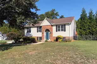 109 Briarcreek Dr, Midway, NC 27107 - Photo 1