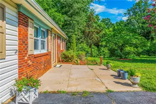 2421 Sandy Ct, Kernersville, NC 27284 - Photo 22