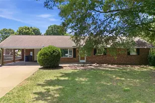 850 Minorcas Rd, Winston-Salem, NC 27106 - Photo 1