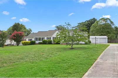 3219 Alamance Road, Burlington, NC 27215 - Photo 44