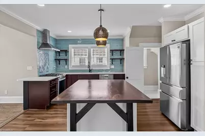 313 W Fisher Avenue, Greensboro, NC 27401 - Photo 8
