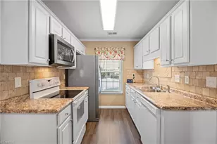 3018 Hyde Pl Cir, Winston-Salem, NC 27103 - Photo 10