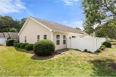 3018 Hyde Place Circle, Winston-Salem, NC 27103 - Photo 28