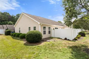 3018 Hyde Pl Cir, Winston-Salem, NC 27103 - Photo 28