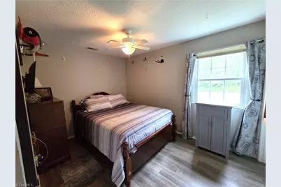 117 Locust Road, King, NC 27021 - Photo 6