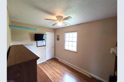 117 Locust Road, King, NC 27021 - Photo 10