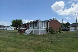2421 Smithtown Rd, East Bend, NC 27018 - Photo 4