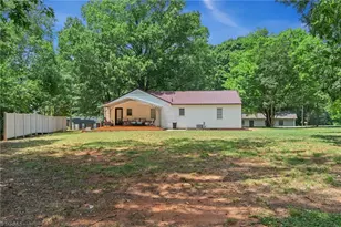 853 Meadowbrook Dr, King, NC 27021 - Photo 32