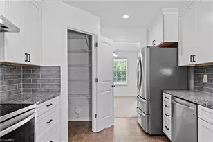 813 Leach Ave, Thomasville, NC 27360 - Photo 8