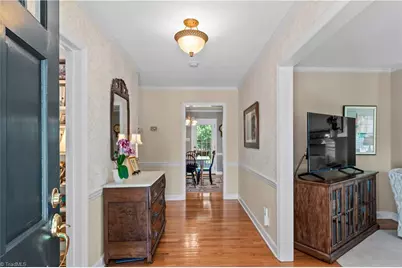 216 S Avalon Road, Winston-Salem, NC 27104 - Photo 6