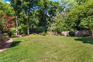216 S Avalon Rd, Winston-Salem, NC 27104 - Photo 44