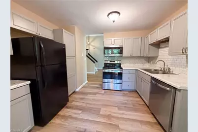 101 Maple Hill Court, Winston-Salem, NC 27106 - Photo 2