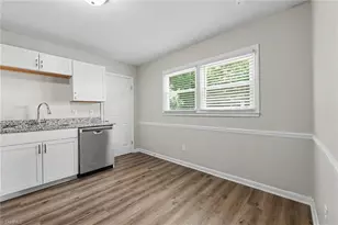 12 Preyer Ct, Greensboro, NC 27405 - Photo 8