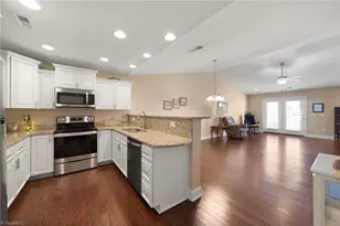 204 Oak Ridge Dr, Archdale, NC 27263 - Photo 4