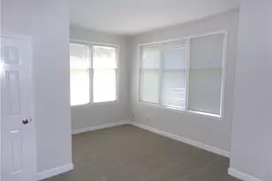 352 Meadows Cir, Winston-Salem, NC 27104 - Photo 12