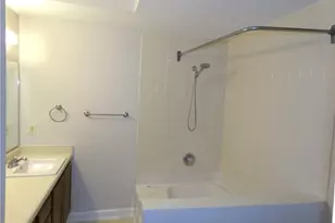 352 Meadows Cir, Winston-Salem, NC 27104 - Photo 14