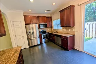 4988 Wyngate Village Dr, Winston-Salem, NC 27103 - Photo 4