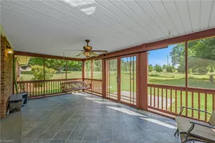 208 Raven Green St, Wilkesboro, NC 28697 - Photo 46