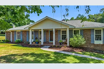 208 Raven Green Street, Wilkesboro, NC 28697 - Photo 2