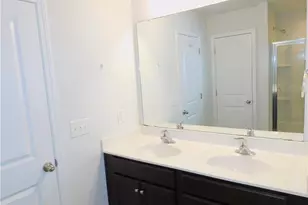 390 Spaulding St, Burlington, NC 27215 - Photo 16