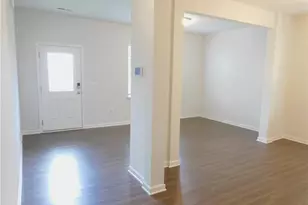 390 Spaulding St, Burlington, NC 27215 - Photo 2