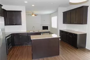 390 Spaulding St, Burlington, NC 27215 - Photo 10